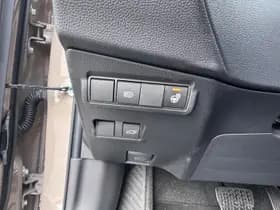 Toyota Corolla-cross thumbnail 20