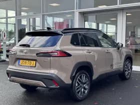 Toyota Corolla-cross thumbnail 6