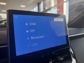 Toyota Corolla-cross thumbnail 15