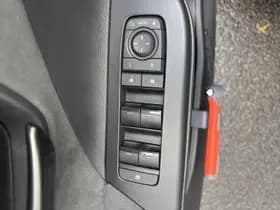 Toyota C-hr thumbnail 16