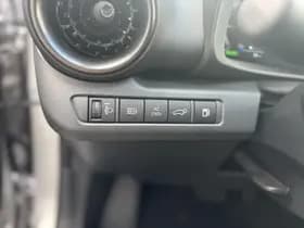 Toyota C-hr thumbnail 17