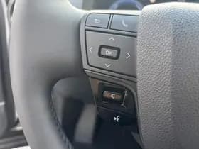 Toyota C-hr thumbnail 36