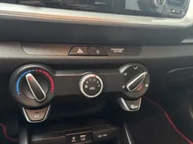 Kia Stonic thumbnail 38