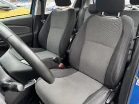 Toyota Yaris thumbnail 28