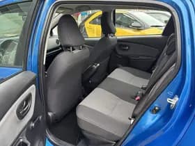 Toyota Yaris thumbnail 59