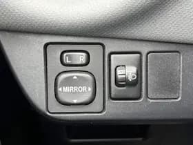 Toyota Yaris thumbnail 63
