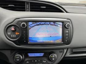 Toyota Yaris thumbnail 8