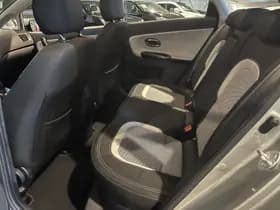 Kia Ceed thumbnail 16