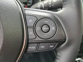 Toyota Corolla-cross thumbnail 16