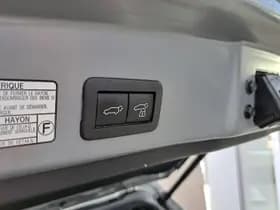 Toyota Corolla-cross thumbnail 31