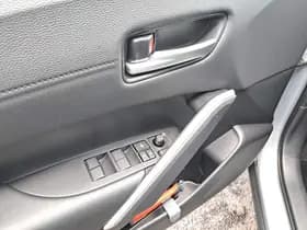 Toyota Corolla-cross thumbnail 61