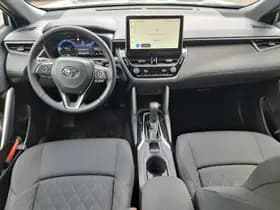 Toyota Corolla-cross thumbnail 9
