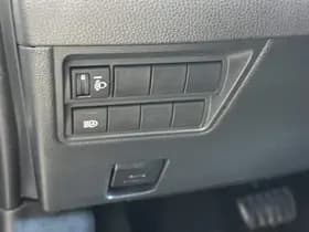 Toyota Yaris thumbnail 25