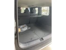 Kia Pv5 thumbnail 58