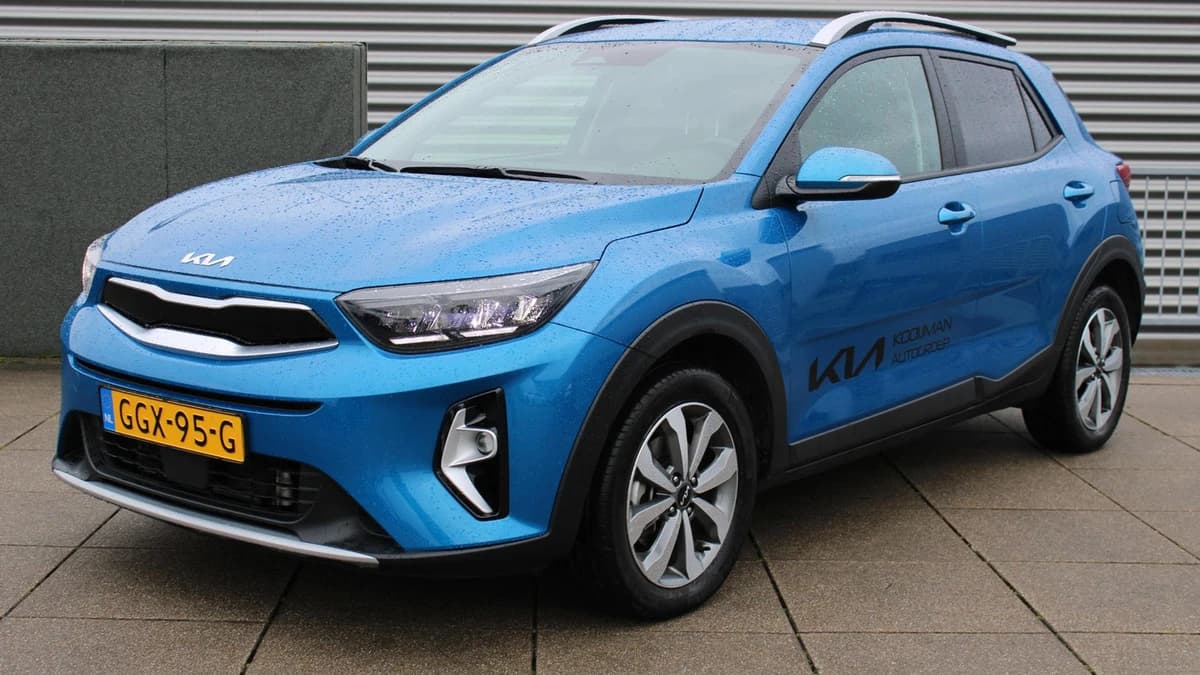 Kia Stonic — foto 1