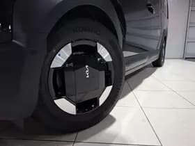 Kia Pv5 thumbnail 35