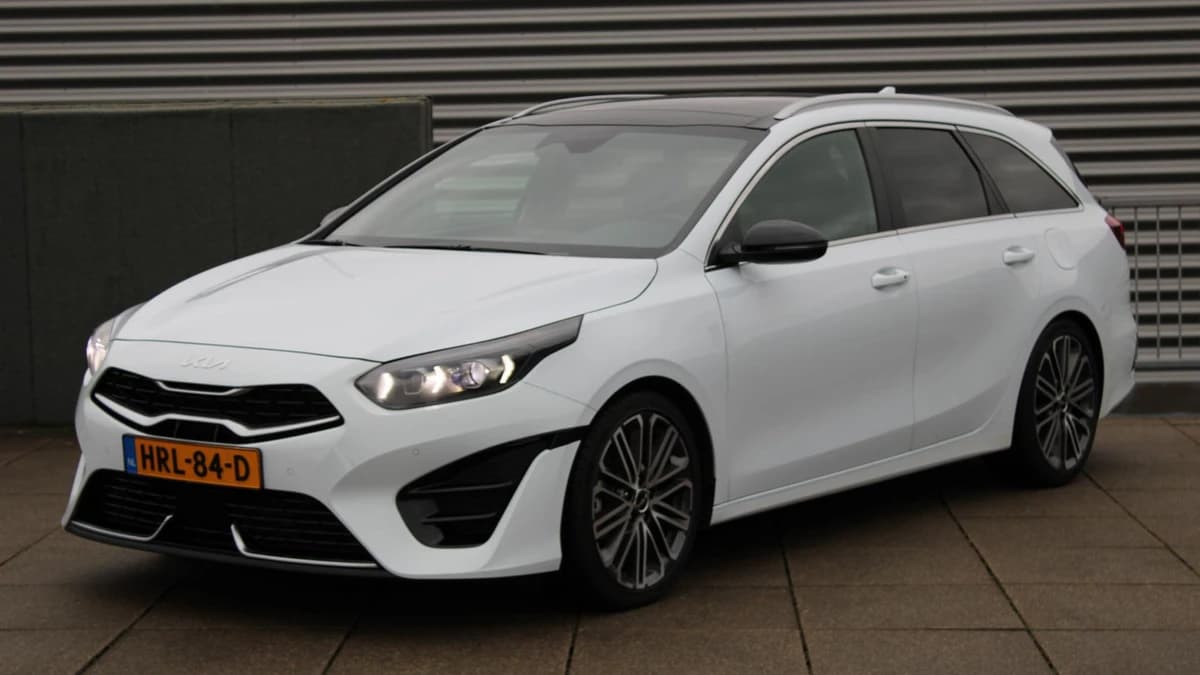 Kia Ceed-sportswagon — foto 1