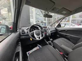 Kia Venga thumbnail 12