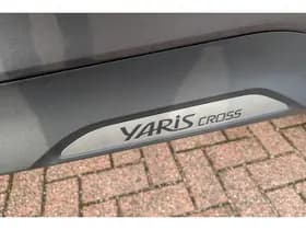 Toyota Yaris-cross thumbnail 4