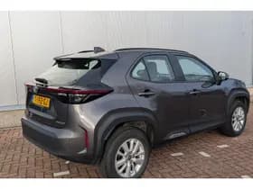 Toyota Yaris-cross thumbnail 5