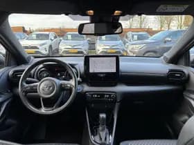 Toyota Yaris thumbnail 2
