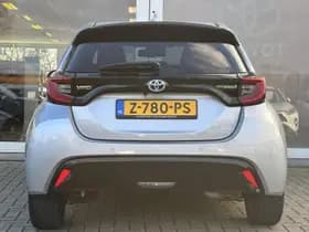 Toyota Yaris thumbnail 12