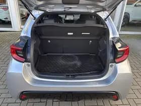 Toyota Yaris thumbnail 75