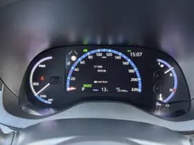 Toyota Yaris-cross thumbnail 3