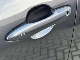 Toyota Yaris-cross thumbnail 24