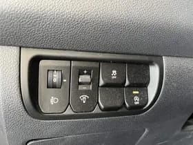 Kia Rio thumbnail 44