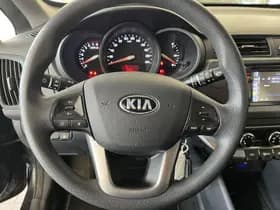 Kia Rio thumbnail 6