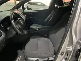 Toyota C-hr thumbnail 32