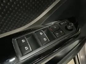 Toyota C-hr thumbnail 37