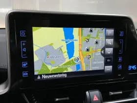 Toyota C-hr thumbnail 8