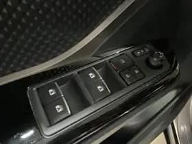 Toyota C-hr thumbnail 75