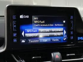 Toyota C-hr thumbnail 10