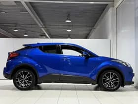 Toyota C-hr thumbnail 11