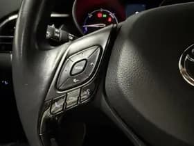 Toyota C-hr thumbnail 15
