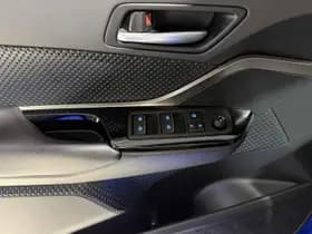 Toyota C-hr thumbnail 26
