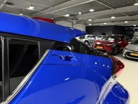 Toyota C-hr thumbnail 31