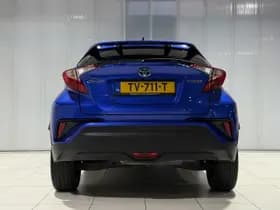 Toyota C-hr thumbnail 7