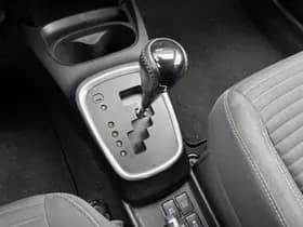 Toyota Yaris thumbnail 23