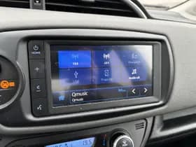 Toyota Yaris thumbnail 9