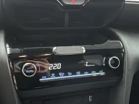 Toyota Yaris-cross thumbnail 14