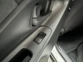 Toyota Yaris-cross thumbnail 44