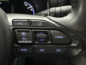 Toyota Yaris-cross thumbnail 9