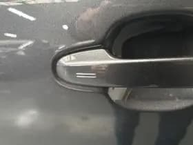 Toyota C-hr thumbnail 13