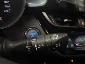 Toyota C-hr thumbnail 43