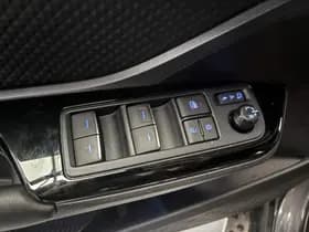 Toyota C-hr thumbnail 44