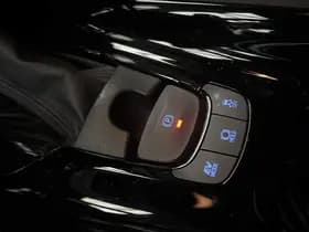 Toyota C-hr thumbnail 54